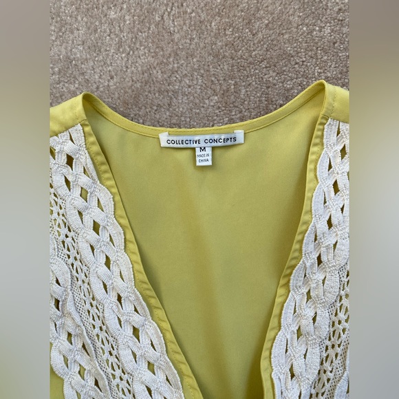 Creative Concepts from Lord and Taylor woman’s top - Picture 3 of 4